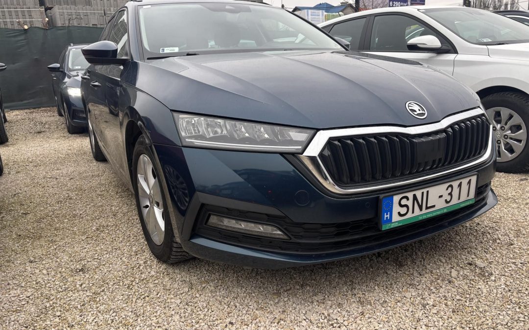 SKODA OCTAVIA Combi 2.0 TDI SCR Ambition DSG Magyarországi! Végig Szervizelt! 1.Tulajdonostól! 1 Év Garancia!