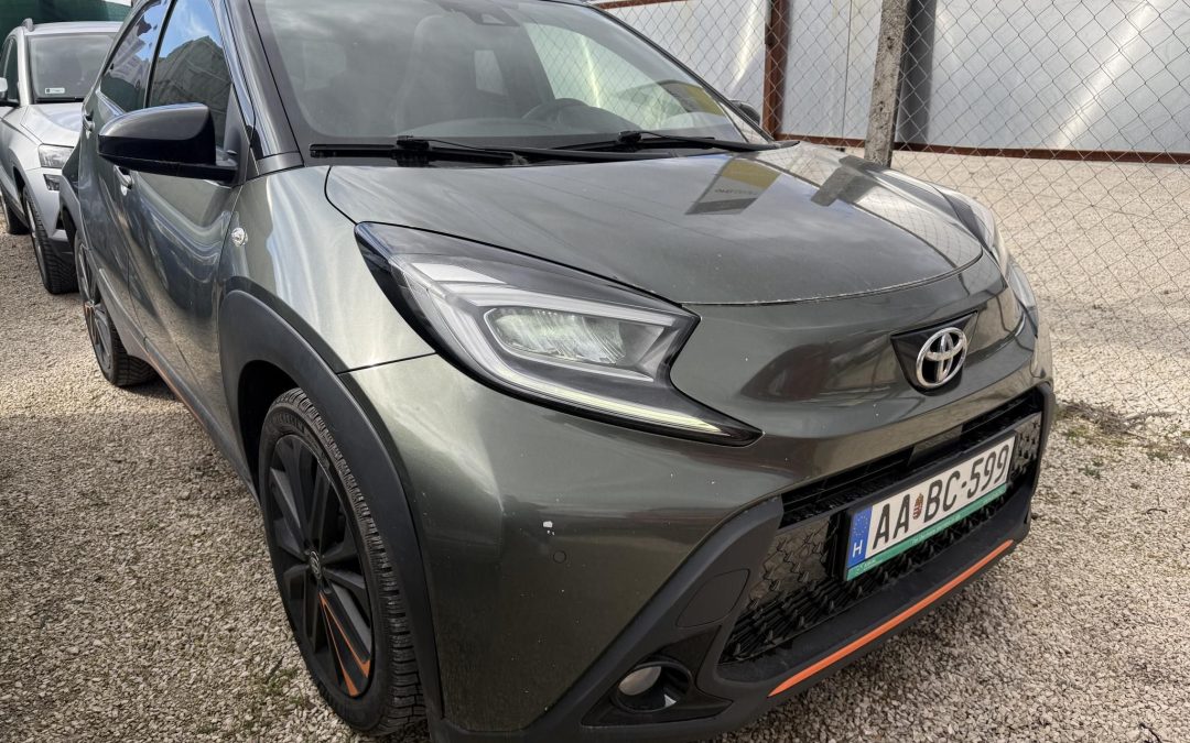 TOYOTA AYGO X 1.0 VVT-i Limited CVT JBL Canvas! ÁFÁS! Magyarországi! 1. tulajdonostól! Végig szervizelt!