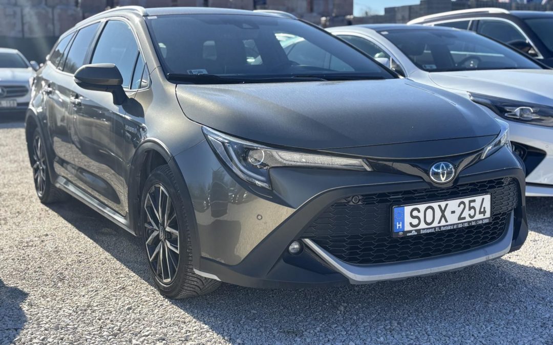 TOYOTA COROLLA Touring Sports 1.8 Hybrid Trek e-CVT Magyarországi! Végig Szervizelt! 1.Tulajdonostól! 1 Év Garancia!