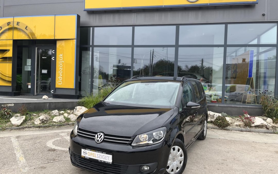 VOLKSWAGEN TOURAN 2.0 CR TDI Highline DSG [7 személy] Bőr belső! Ülésfűtés!