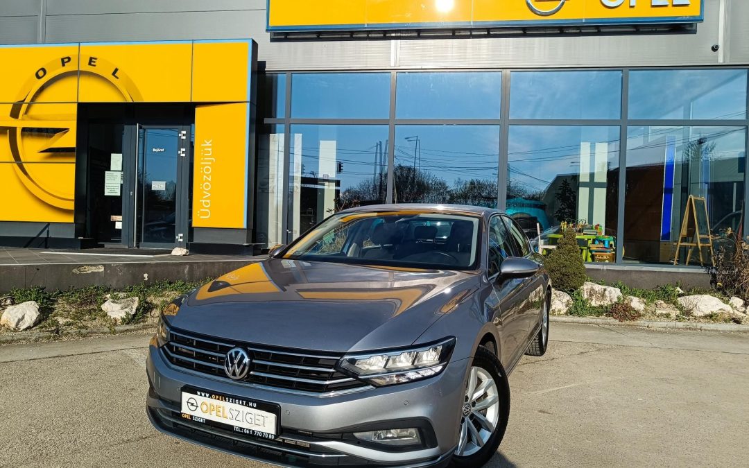 VOLKSWAGEN PASSAT 2.0 TDI SCR Business DSG Áfás!Magyarországi!Végig Szervizelt!1.Tulajdonostól!Gyári Fényezés!1Év Garancia!