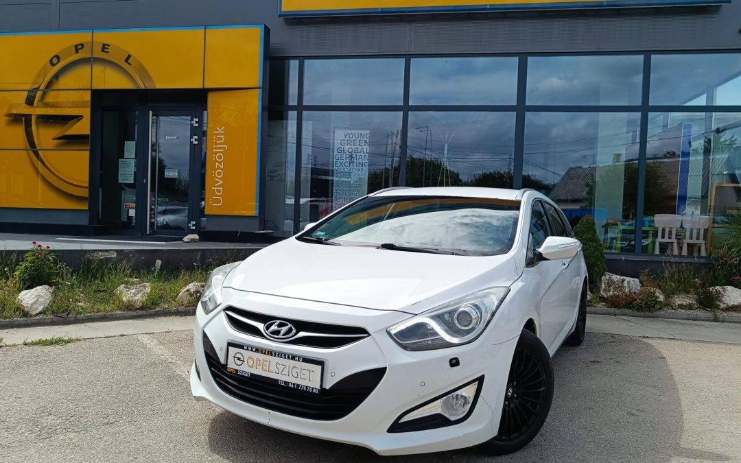 HYUNDAI I40 1.7 CRDi HP Premium (Automata) 1 ÉV GARANCIÁVAL! TÖRÉSMENTES!