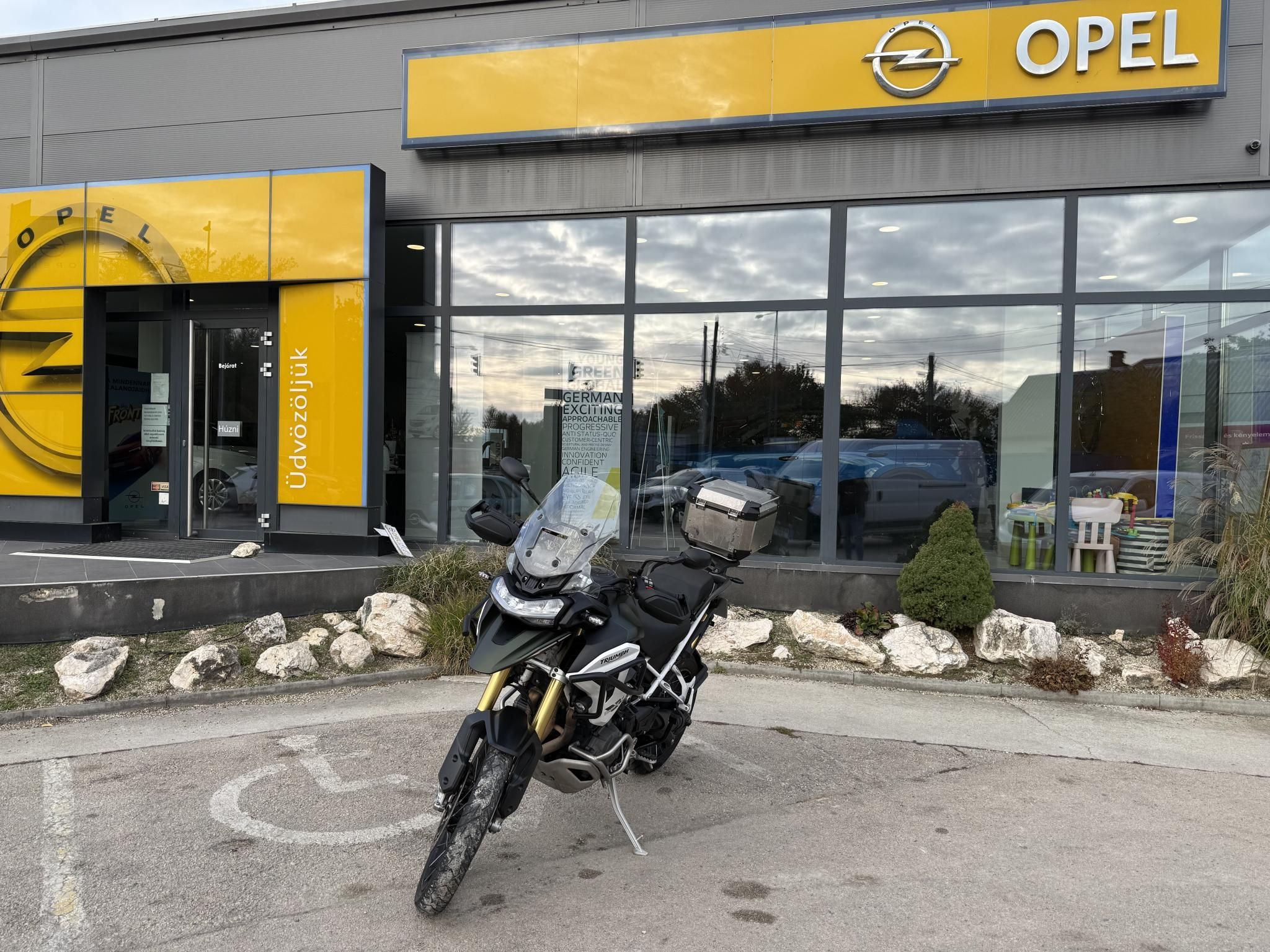 5dafec512dc9302a6481bb05aba16cb568ffabc9c61dc22b0f825ba2104b8117