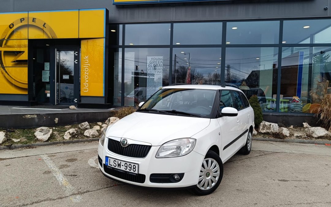 SKODA FABIA Combi 1.2 12V Elegance Magyarországi! Garantált 90.000 km! Frissen szervizelt!