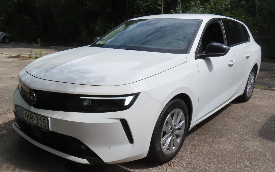 OPEL ASTRA L Sports Tourer 1.2 T Edition (Automata) Magyarországi! 1.Tulajdonostól! Gyári Garanciális! Törésmentes! 27.000 KM!