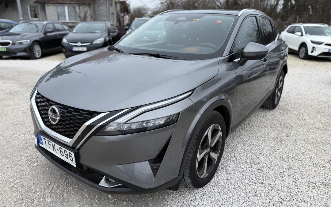 NISSAN QASHQAI 1.3 DIG-T N-Connecta DCT ÁFÁS! Magyarországi! Végig Szervizelt! Törésmentes 1 Év Garanciával!
