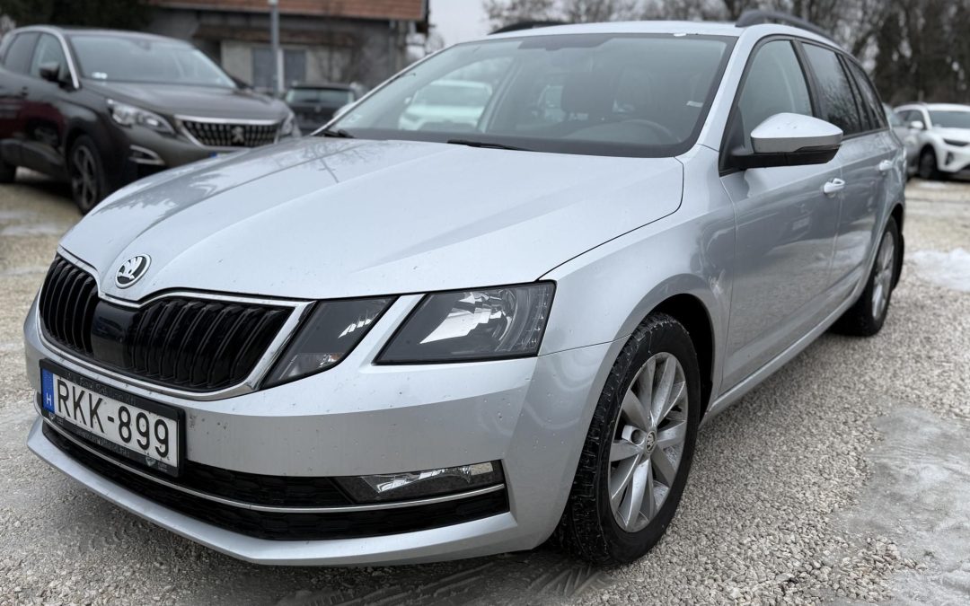 SKODA OCTAVIA Combi 1.6 CR TDI Style ÁFÁS!Magyarországi!1.Tulajdonostól!Végig Szervizelt!TÖRÉSMENTES!