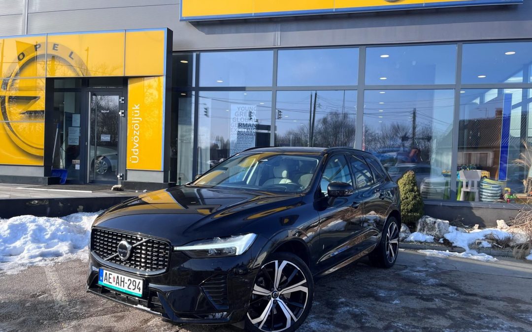 VOLVO XC60 2.0 [B5] MHEV Ultimate Dark AWD Geartronic 250 LE MAGYARORSZÁGI! VÉGIG SZERVIZELT! HARMAN KARDON! 360 KAMERA!