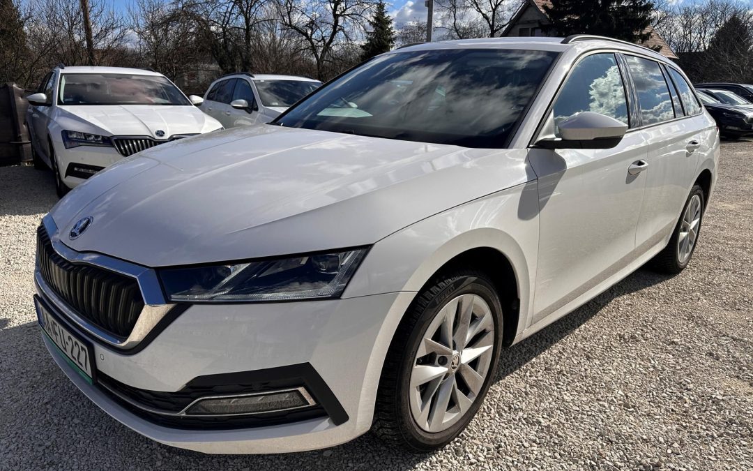 SKODA OCTAVIA Combi 2.0 TDI SCR Style DSG 1.TULAJDONOSTÓL! VÉGIG SZERVIZELT! MAGYARORSZÁGI! TÖRÉSMENTES!