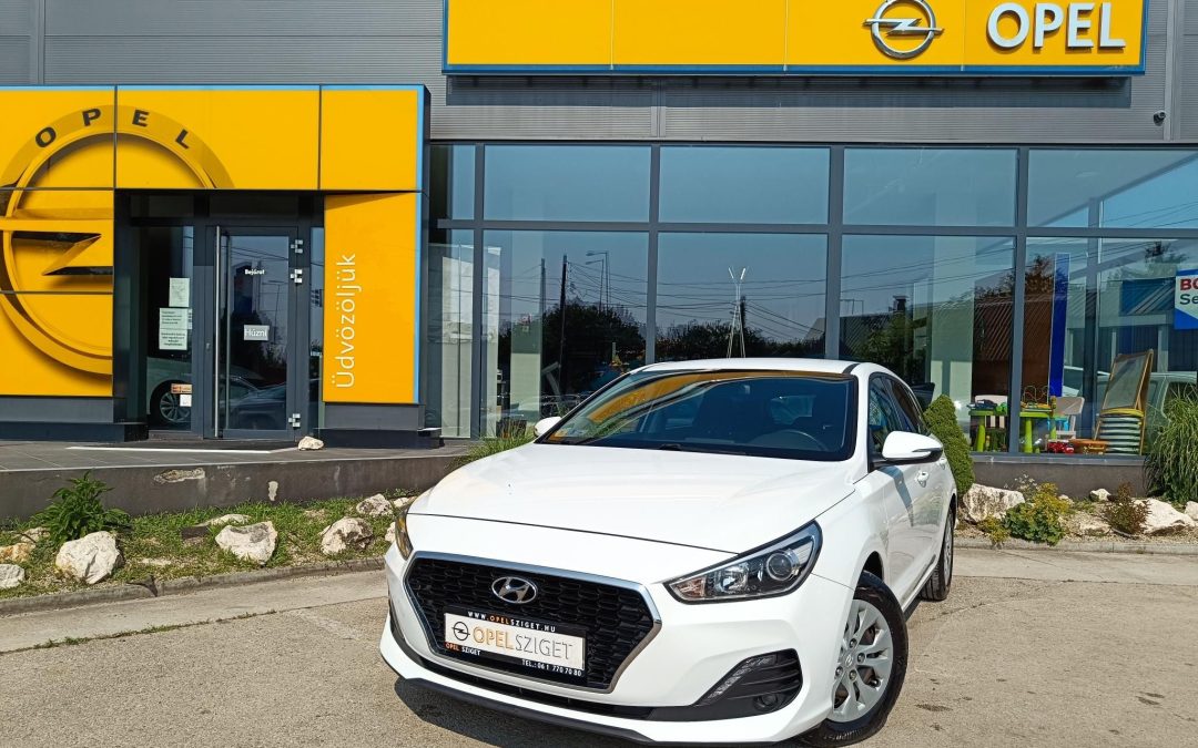 HYUNDAI I30 1.6 CRDi MP Life ÁFÁS! 1 ÉV GARANCIÁVAL! Magyarországi! Első tulajdonostól! Végig szervizelt!
