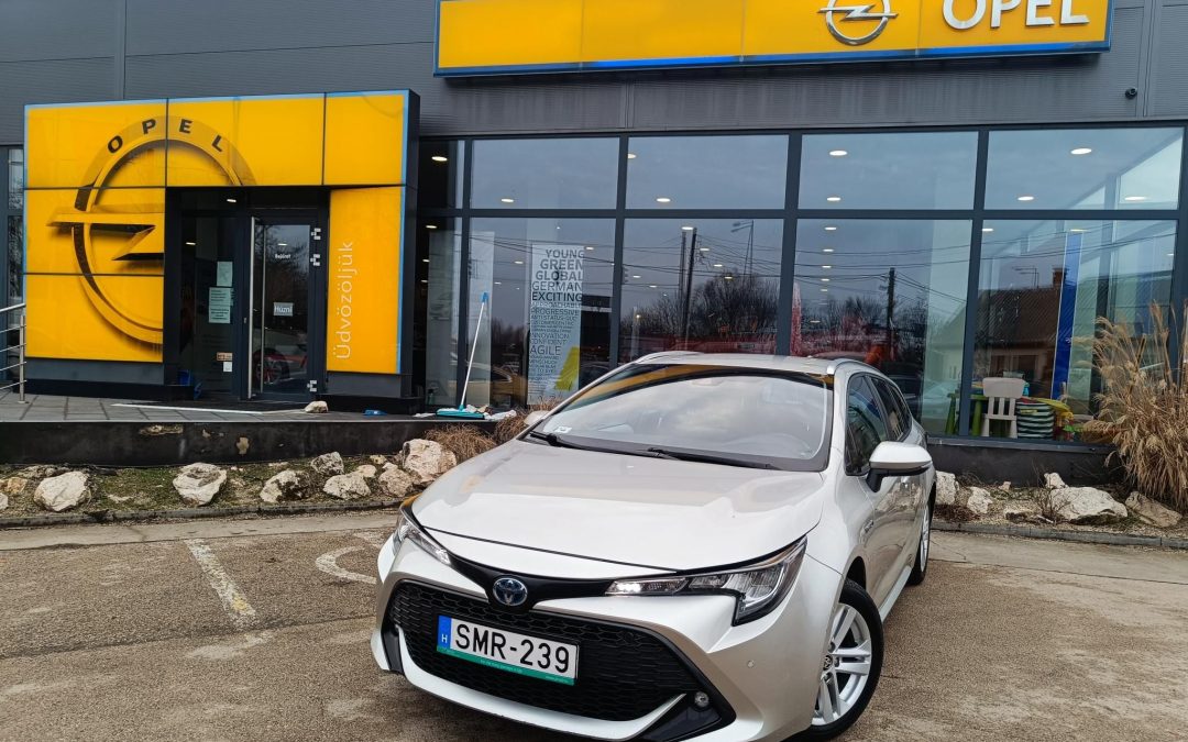 TOYOTA COROLLA Touring Sports 1.8 Hybrid Comfort Tech e-CVT 1.TULAJDONOSTÓL! MAGYARORSZÁGI! VÉGIG SZERVIZELT! ÁFÁS!