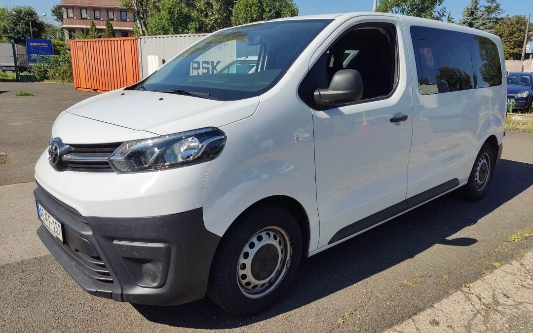 TOYOTA PROACE 2.0 D-4D Combi Base L1H1 1.ULAJDONOSTÓL! ÁFÁS! MAGYARORSZÁGI!
