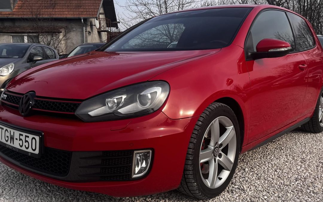 VOLKSWAGEN GOLF 2.0 TSI GTI